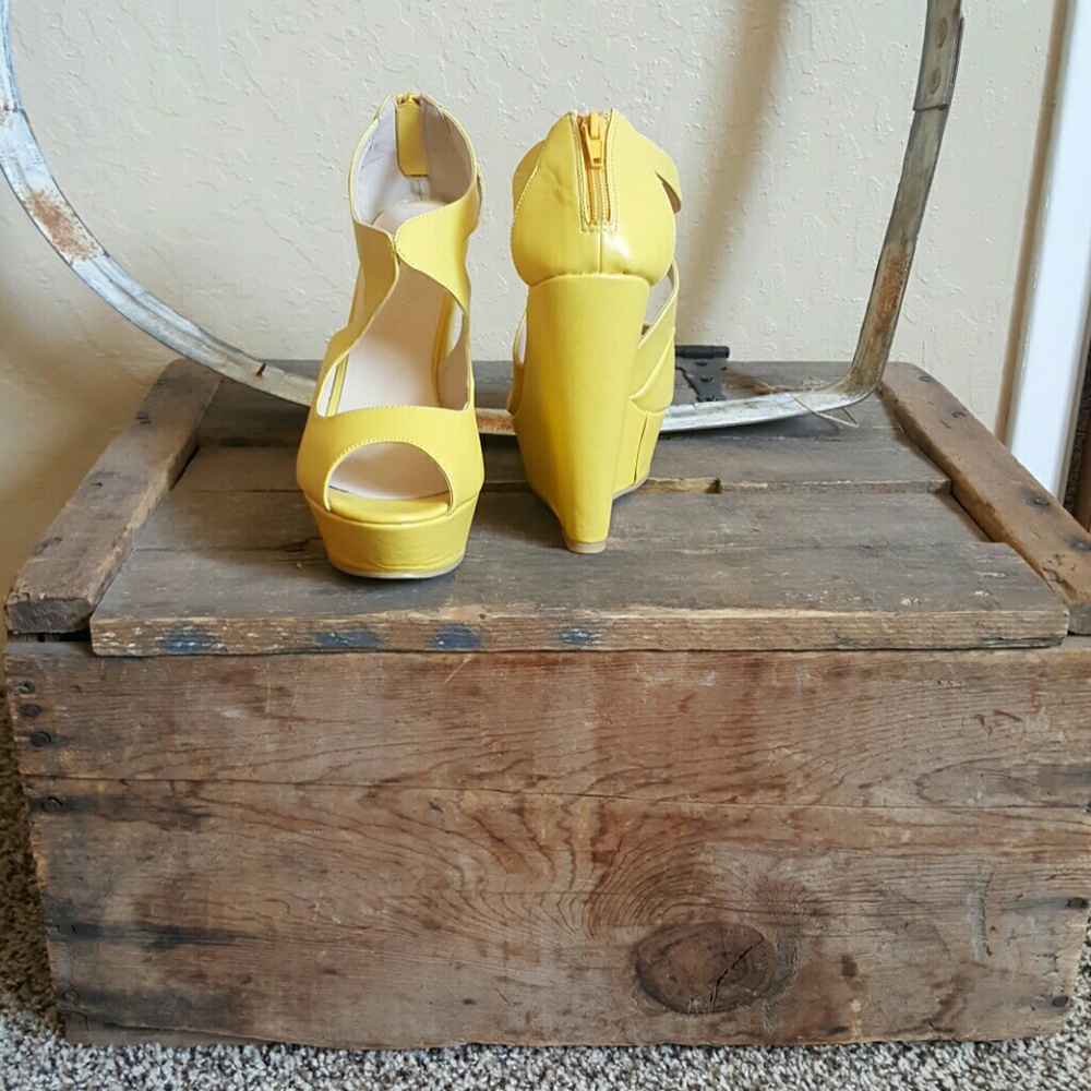 Wedges - Picture 2 of 5
